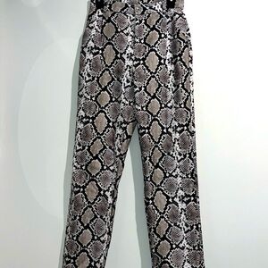Shein black white gray reptile print pants. Size 4.